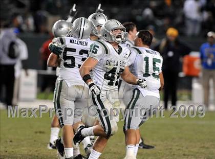 Thumbnail 2 in De La Salle vs. Crenshaw (CIF State Open Division Final) photogallery.