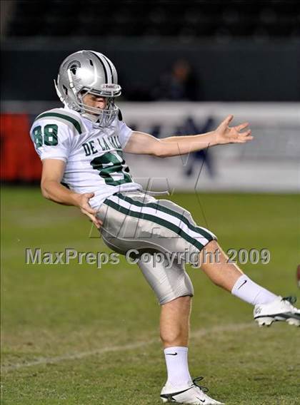 Thumbnail 3 in De La Salle vs. Crenshaw (CIF State Open Division Final) photogallery.