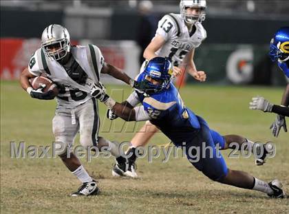 Thumbnail 1 in De La Salle vs. Crenshaw (CIF State Open Division Final) photogallery.