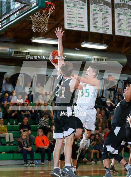 Thumbnail 2 in Calabasas @ Thousand Oaks photogallery.
