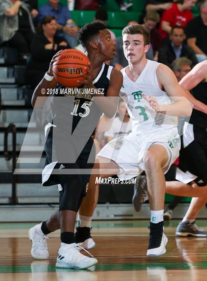 Thumbnail 2 in Calabasas @ Thousand Oaks photogallery.