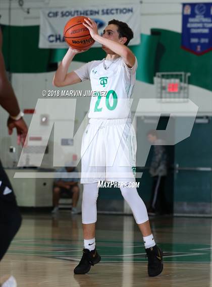 Thumbnail 1 in Calabasas @ Thousand Oaks photogallery.