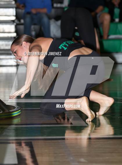 Thumbnail 2 in Calabasas @ Thousand Oaks photogallery.