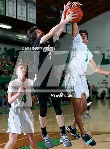 Thumbnail 2 in Calabasas @ Thousand Oaks photogallery.