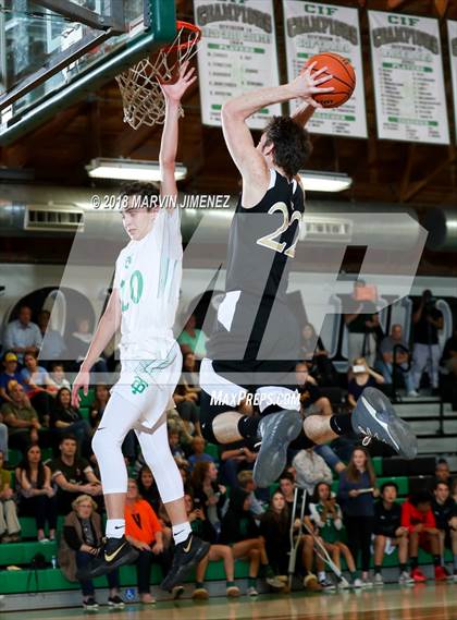 Thumbnail 2 in Calabasas @ Thousand Oaks photogallery.