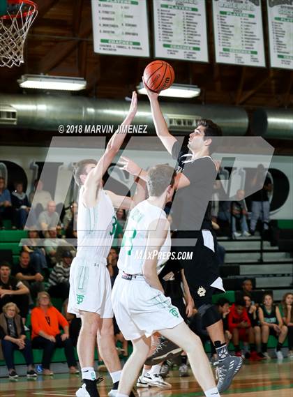Thumbnail 2 in Calabasas @ Thousand Oaks photogallery.