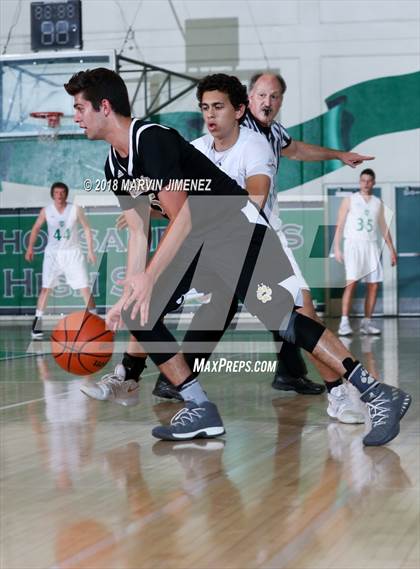 Thumbnail 2 in Calabasas @ Thousand Oaks photogallery.