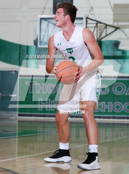 Thumbnail 2 in Calabasas @ Thousand Oaks photogallery.