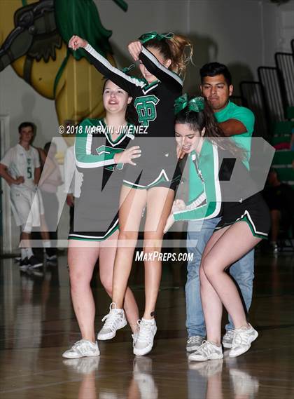 Thumbnail 3 in Calabasas @ Thousand Oaks photogallery.