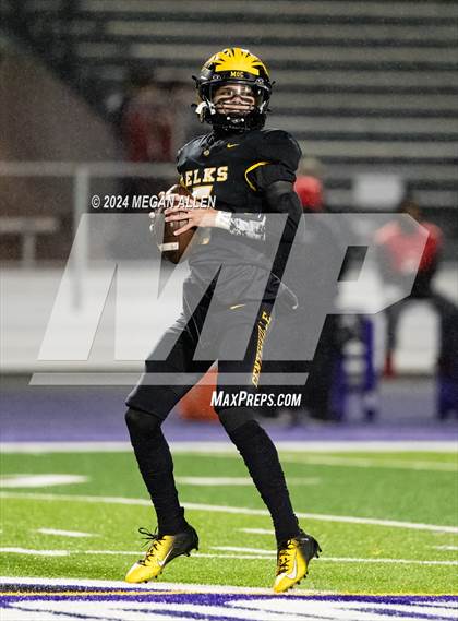Thumbnail 1 in Centerville vs. Wayne (OHSAA District 2 Regional Championship) photogallery.