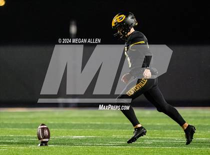 Thumbnail 2 in Centerville vs. Wayne (OHSAA District 2 Regional Championship) photogallery.