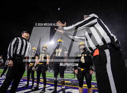 Thumbnail 3 in Centerville vs. Wayne (OHSAA District 2 Regional Championship) photogallery.