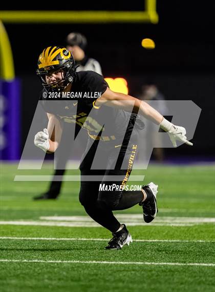 Thumbnail 2 in Centerville vs. Wayne (OHSAA District 2 Regional Championship) photogallery.