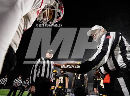 Thumbnail 2 in Centerville vs. Wayne (OHSAA District 2 Regional Championship) photogallery.