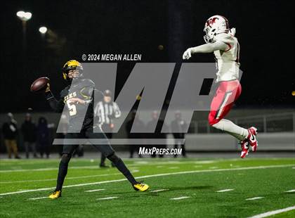 Thumbnail 2 in Centerville vs. Wayne (OHSAA District 2 Regional Championship) photogallery.