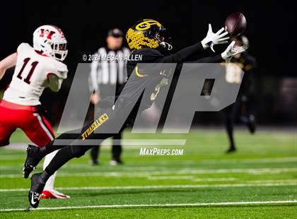 Thumbnail 3 in Centerville vs. Wayne (OHSAA District 2 Regional Championship) photogallery.