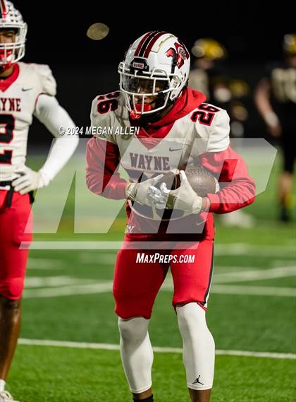 Thumbnail 3 in Centerville vs. Wayne (OHSAA District 2 Regional Championship) photogallery.