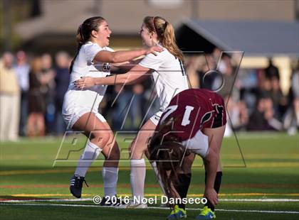 Thumbnail 1 in Menlo School vs. Sacred Heart Prep photogallery.