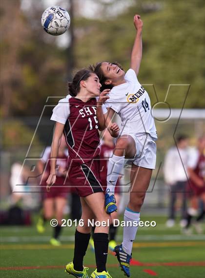 Thumbnail 3 in Menlo School vs. Sacred Heart Prep photogallery.