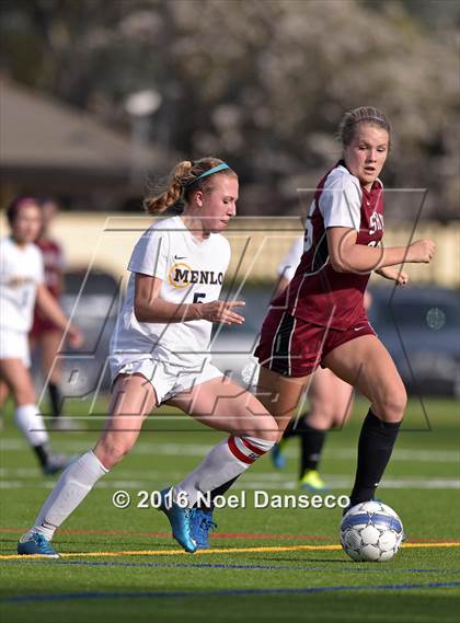 Thumbnail 3 in Menlo School vs. Sacred Heart Prep photogallery.