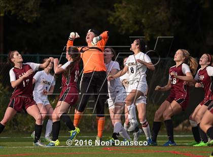 Thumbnail 2 in Menlo School vs. Sacred Heart Prep photogallery.