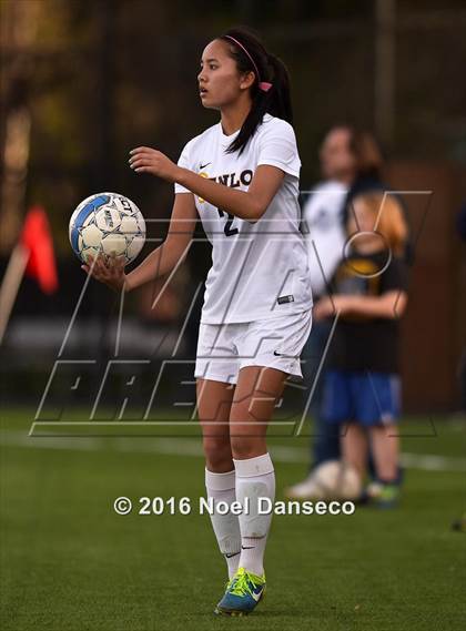 Thumbnail 2 in Menlo School vs. Sacred Heart Prep photogallery.