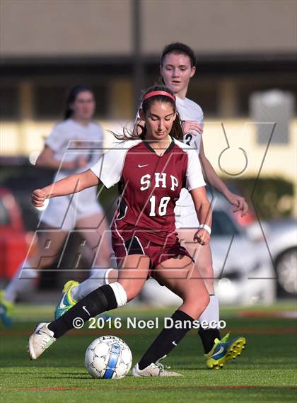Thumbnail 2 in Menlo School vs. Sacred Heart Prep photogallery.