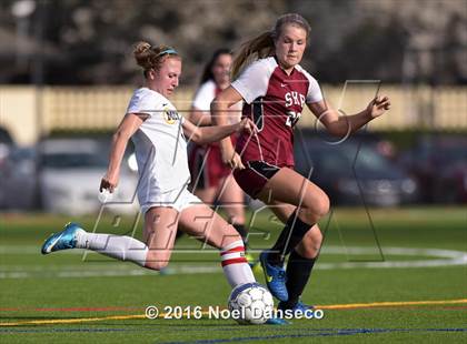 Thumbnail 3 in Menlo School vs. Sacred Heart Prep photogallery.