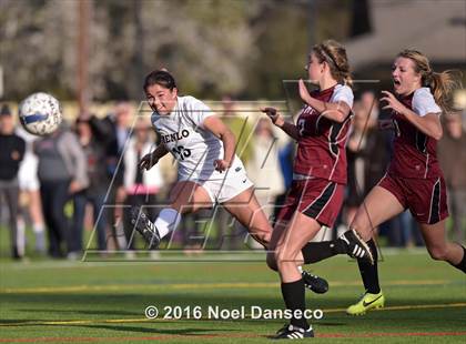 Thumbnail 3 in Menlo School vs. Sacred Heart Prep photogallery.