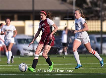 Thumbnail 1 in Menlo School vs. Sacred Heart Prep photogallery.