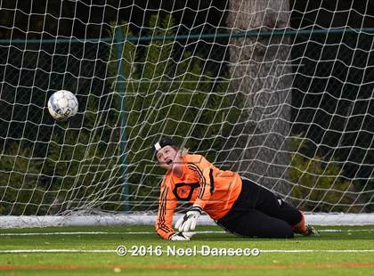 Thumbnail 1 in Menlo School vs. Sacred Heart Prep photogallery.