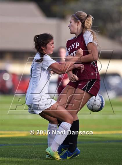 Thumbnail 2 in Menlo School vs. Sacred Heart Prep photogallery.