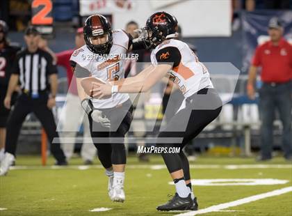 Thumbnail 1 in Liberty vs. Kalama (WIAA 2B Final) photogallery.