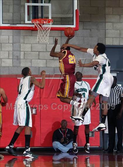 Thumbnail 3 in Inglewood vs. Ocean View (CIF SS D4-AA Final) photogallery.