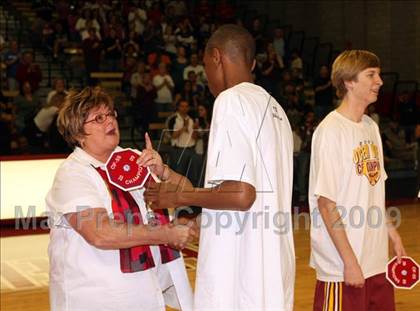 Thumbnail 2 in Inglewood vs. Ocean View (CIF SS D4-AA Final) photogallery.