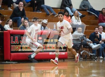 Thumbnail 3 in Mater Dei Catholic @ La Jolla photogallery.