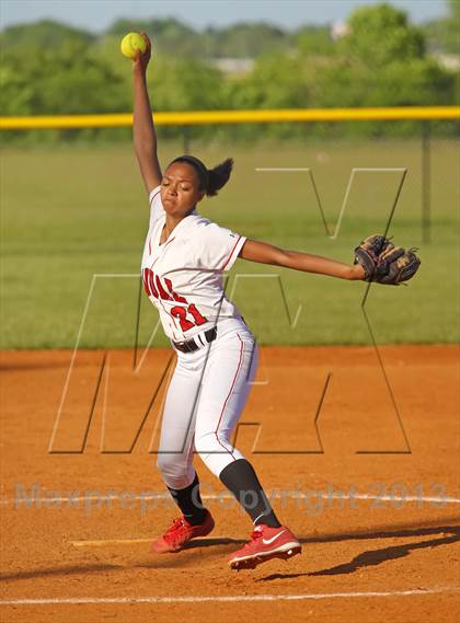 Thumbnail 3 in DuPont Manual @ Assumption photogallery.