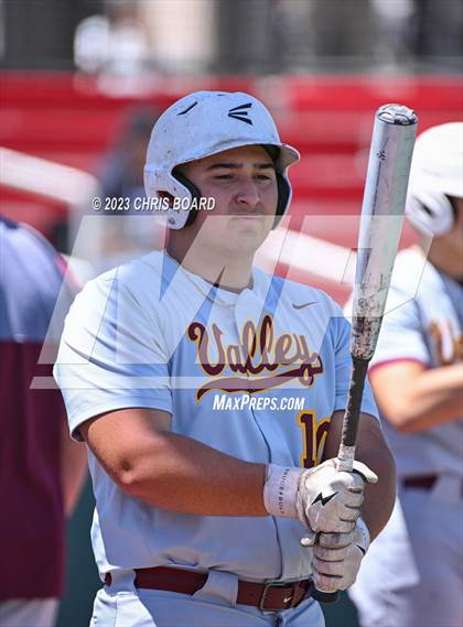 Thumbnail 2 in Valley vs. St. Pius X (NMAA 4A Semifinal) photogallery.