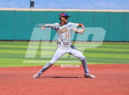 Thumbnail 3 in Valley vs. St. Pius X (NMAA 4A Semifinal) photogallery.