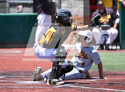 Thumbnail 3 in Valley vs. St. Pius X (NMAA 4A Semifinal) photogallery.