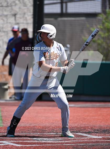 Thumbnail 3 in Valley vs. St. Pius X (NMAA 4A Semifinal) photogallery.