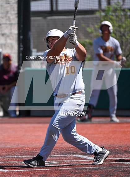 Thumbnail 2 in Valley vs. St. Pius X (NMAA 4A Semifinal) photogallery.