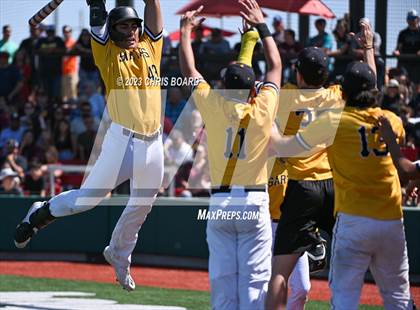 Thumbnail 1 in Valley vs. St. Pius X (NMAA 4A Semifinal) photogallery.