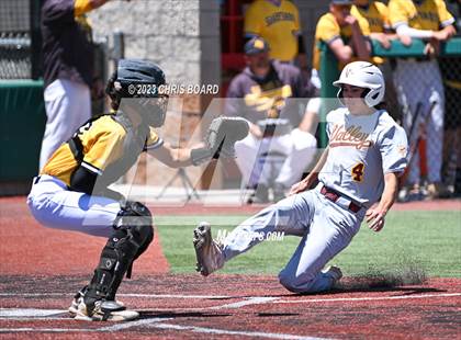 Thumbnail 2 in Valley vs. St. Pius X (NMAA 4A Semifinal) photogallery.