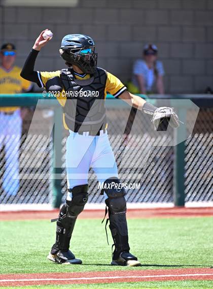 Thumbnail 2 in Valley vs. St. Pius X (NMAA 4A Semifinal) photogallery.