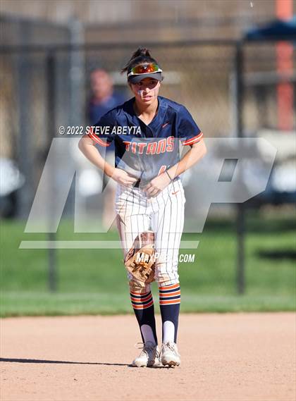 Thumbnail 3 in Legend @ Douglas County (CHSAA 5A Championship Semifinal) photogallery.