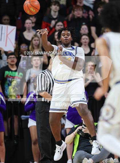 Thumbnail 2 in Omaha Central vs. Omaha North (NSAA Class A Quarterfinal) photogallery.