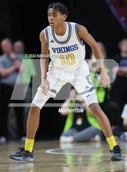 Thumbnail 2 in Omaha Central vs. Omaha North (NSAA Class A Quarterfinal) photogallery.