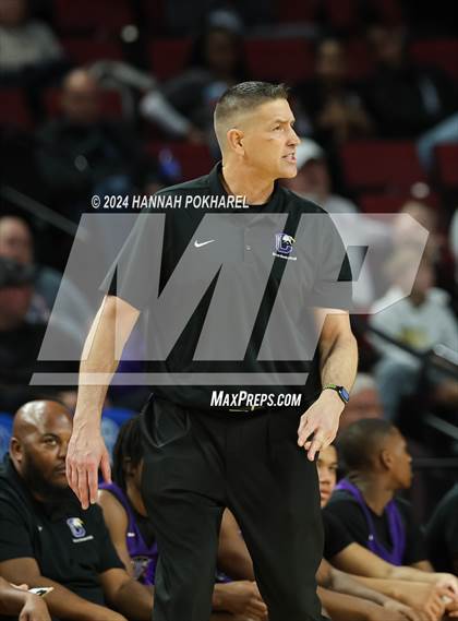 Thumbnail 2 in Omaha Central vs. Omaha North (NSAA Class A Quarterfinal) photogallery.