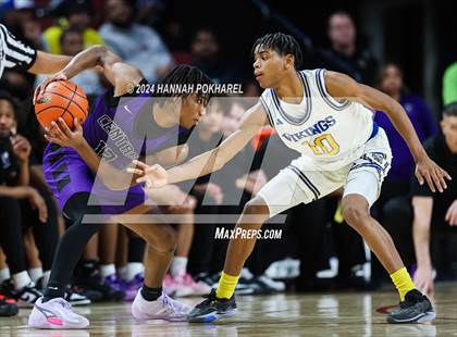 Thumbnail 2 in Omaha Central vs. Omaha North (NSAA Class A Quarterfinal) photogallery.